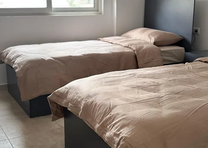 Qerret Sands アパート ゴーレム