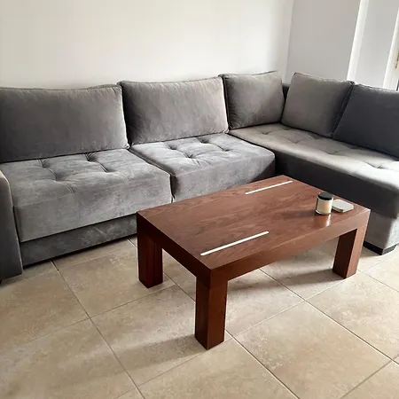 Qerret Sands Apartmán Golem (Tirana)