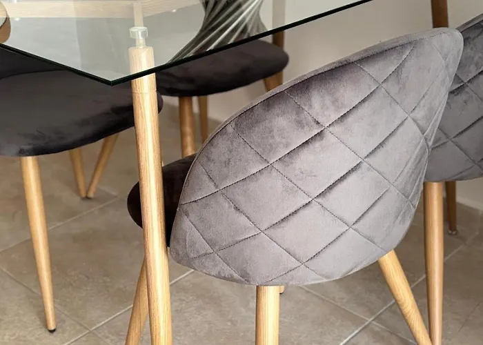 Qerret Sands 公寓 *