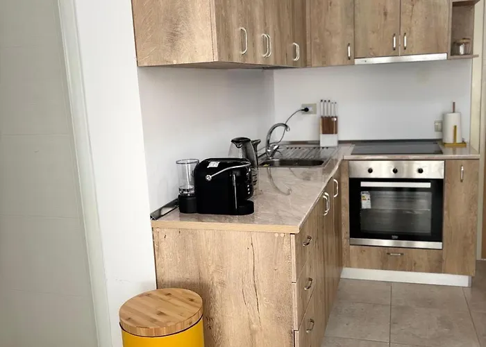 Qerret Sands * Golem (Tirana)